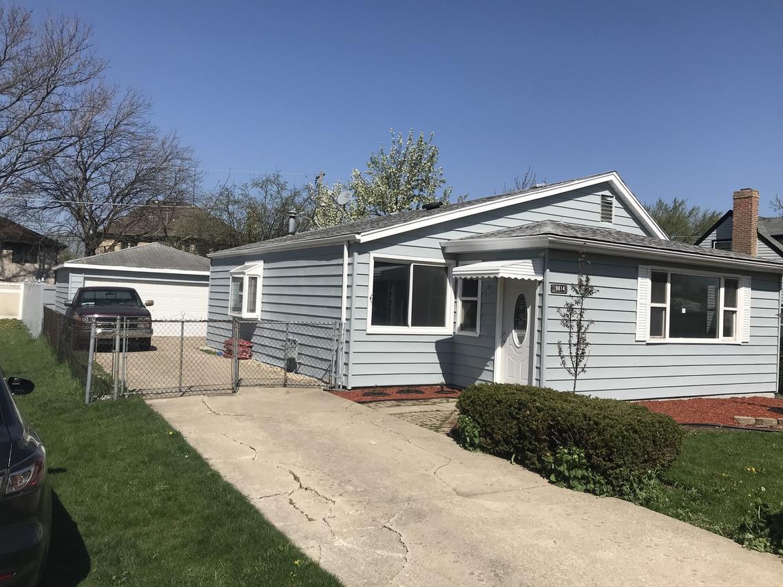 9814 Austin Ave., Oak Lawn, IL 60453
