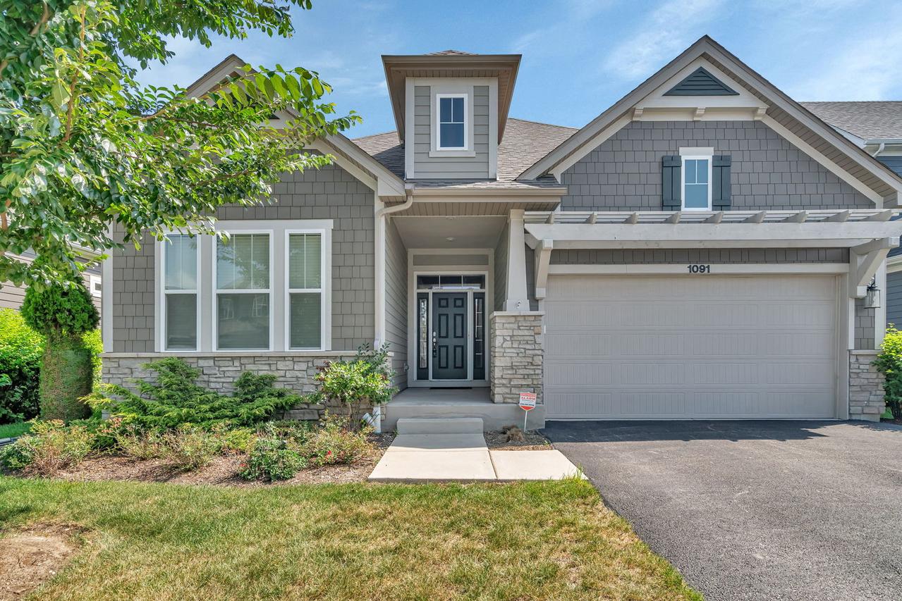 1091 Ironwood Ct., Glenview, IL 60025