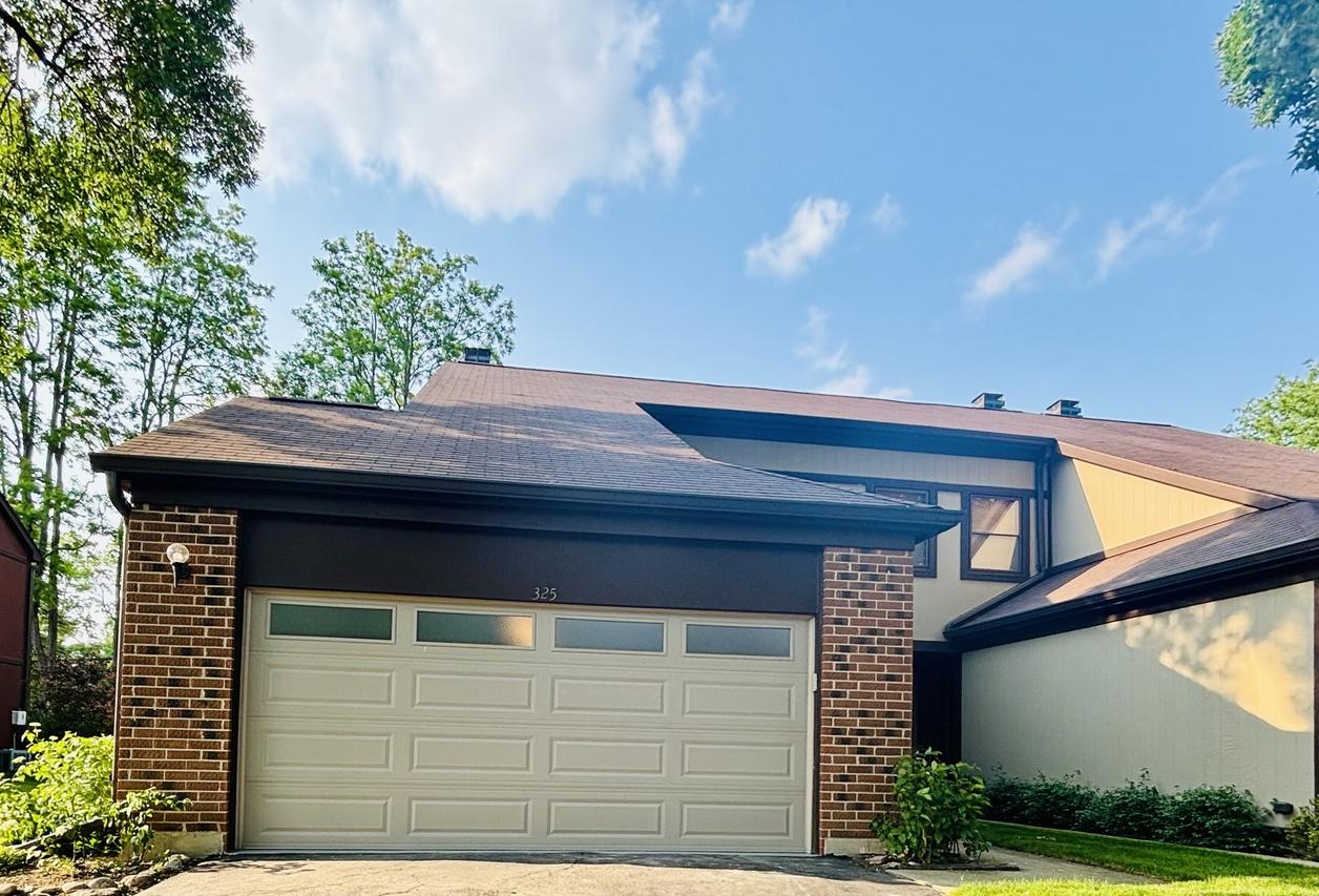 325 Shadowbend Dr., Wheeling, IL 60090