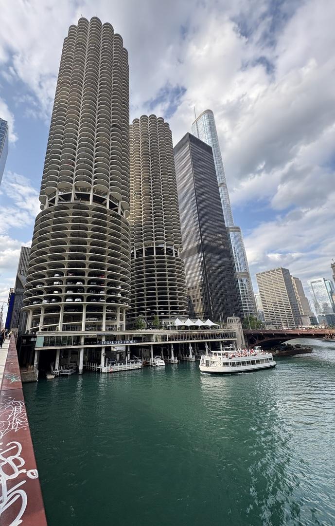 300 N State St. #5011, Chicago, IL 60654