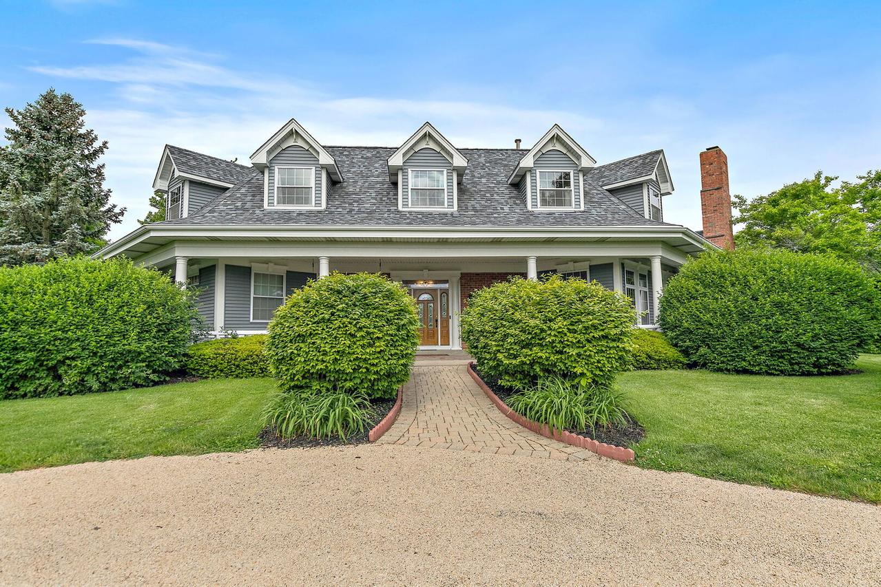 10731 Somonauk Rd., Hinckley, IL 60520