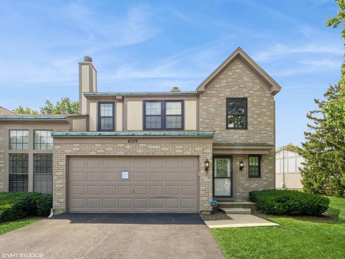 4509 Opal Dr., Hoffman Estates, IL 60192