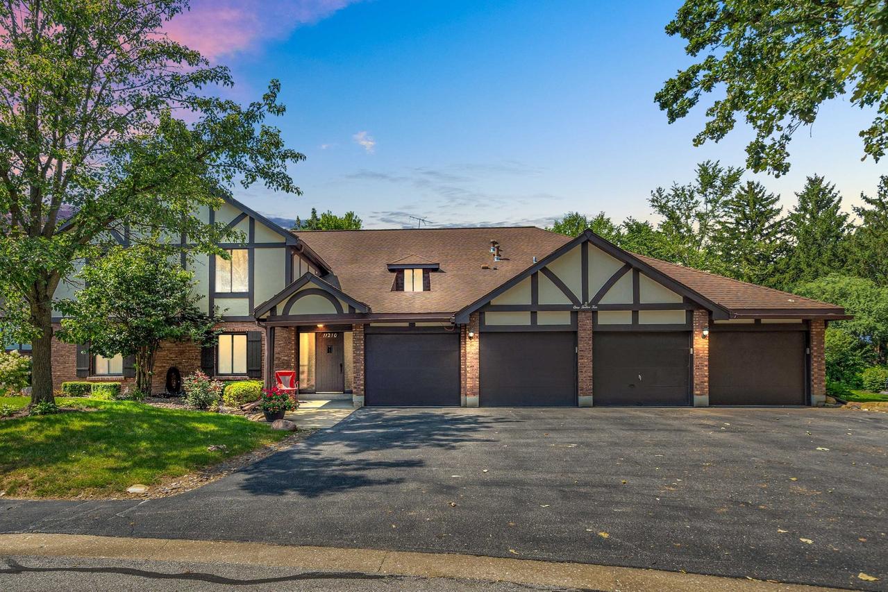 11210 S Cherry Ct. #52A, Palos Hills, IL 60465
