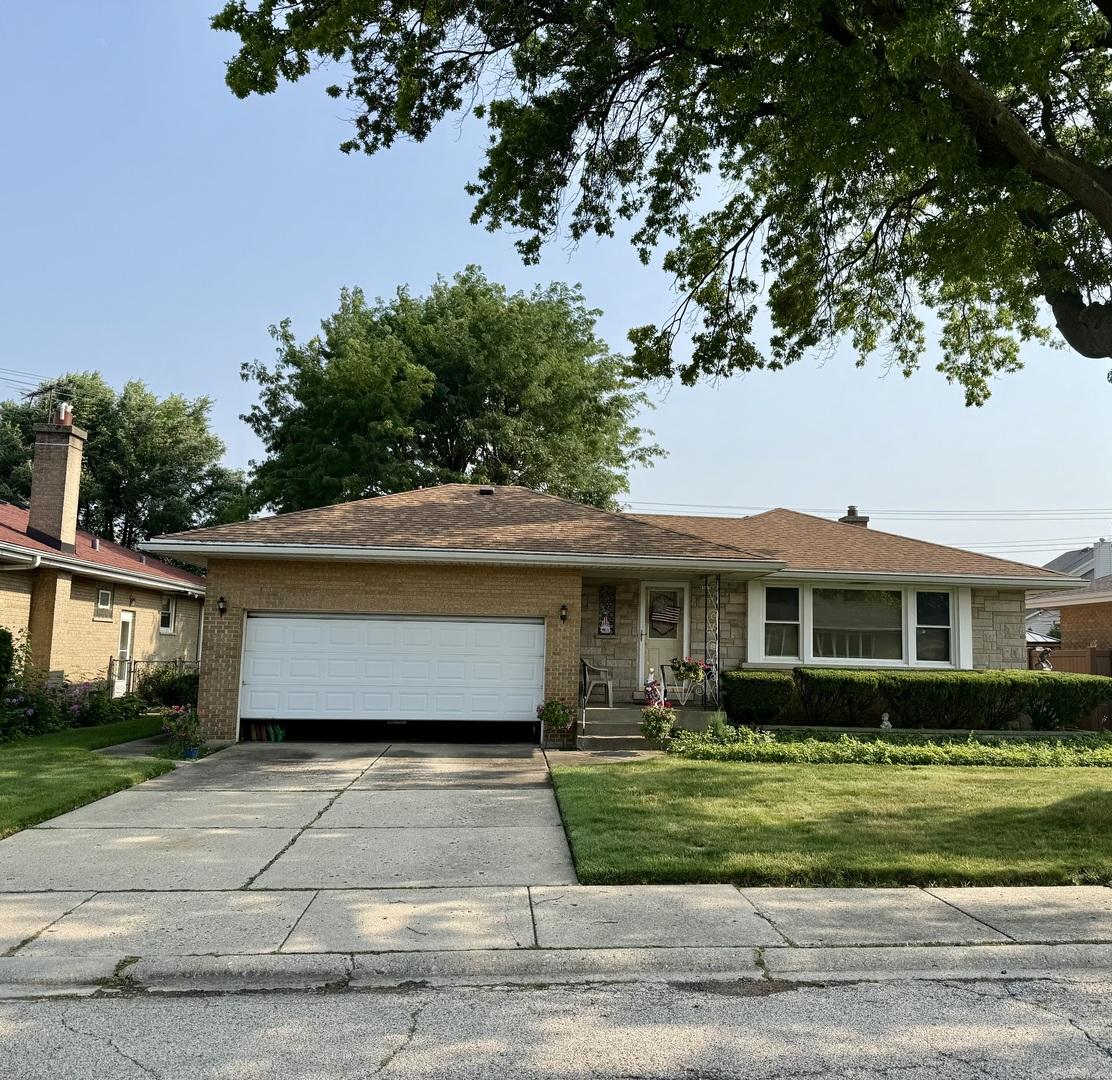 8537 W Sunnyside Ave., Chicago, IL 60656