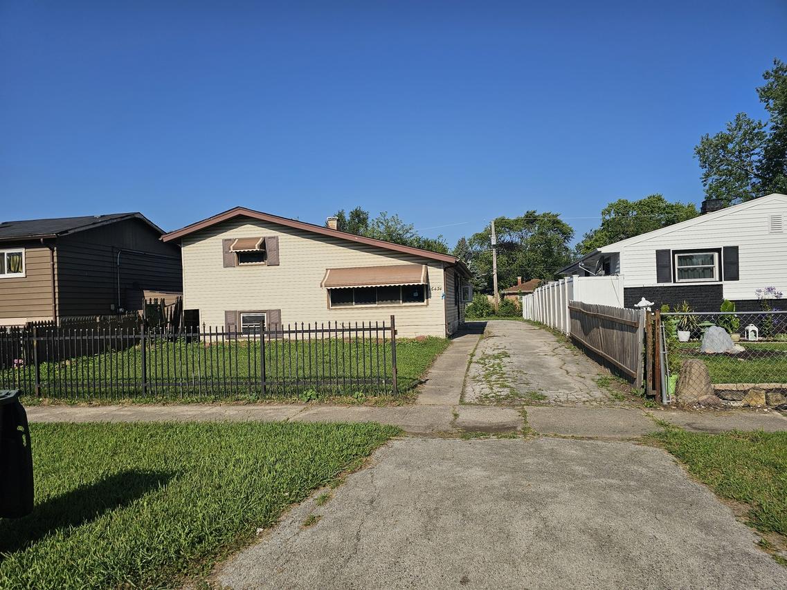 16454 Paulina St., Markham, IL 60428