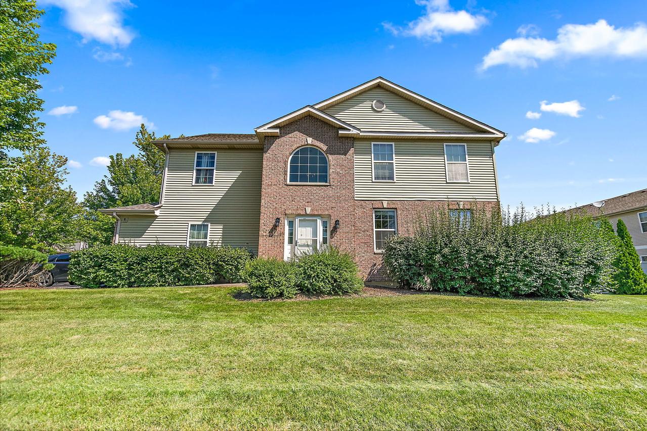 293 Bent Grass Cir. #A, Dekalb, IL 60115