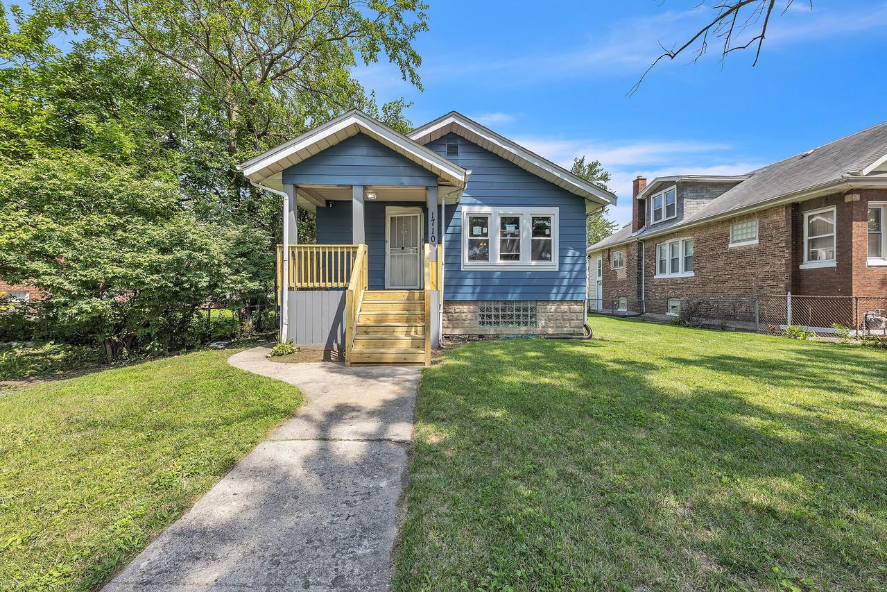 1710 169th St., Hazel Crest, IL 60429