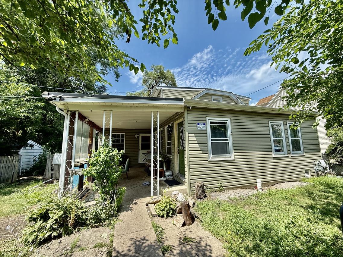 2118 Fairfield Ave., Melrose Park, IL 60164