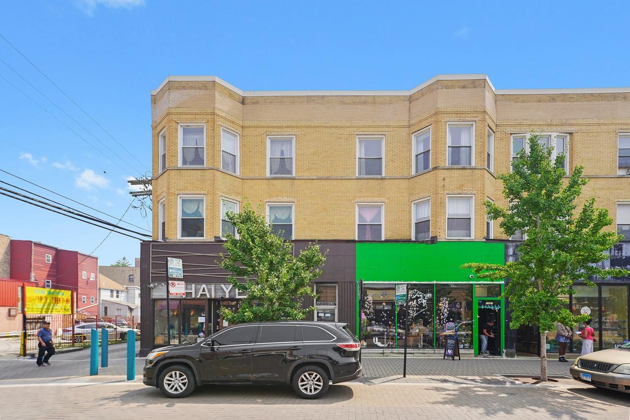 1057 W Argyle St. #3f, Chicago, IL 60640