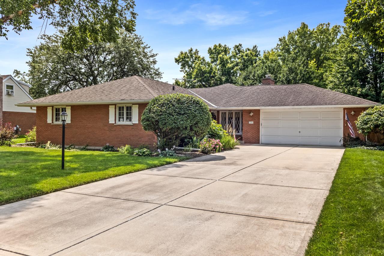 3206 Jeffrey Dr., Joliet, IL 60431