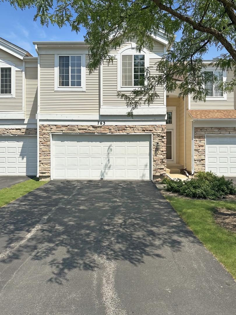 763 Verde Vista Ct., Elgin, IL 60123