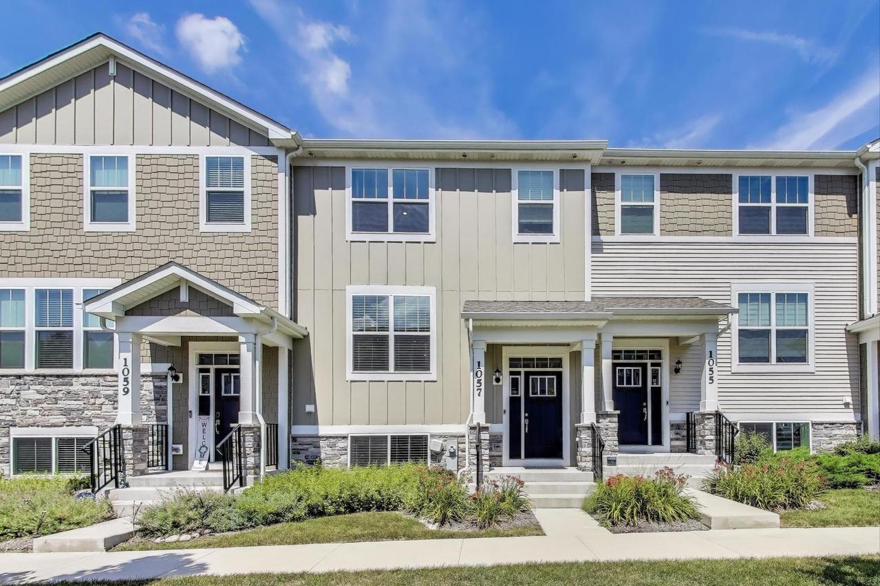 1057 Moraine Dr., South Elgin, IL 60177