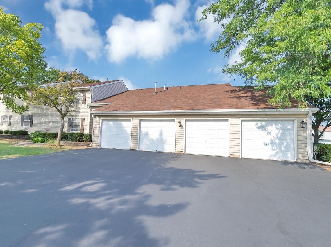 139 N Park Blvd. #C, Streamwood, IL 60107