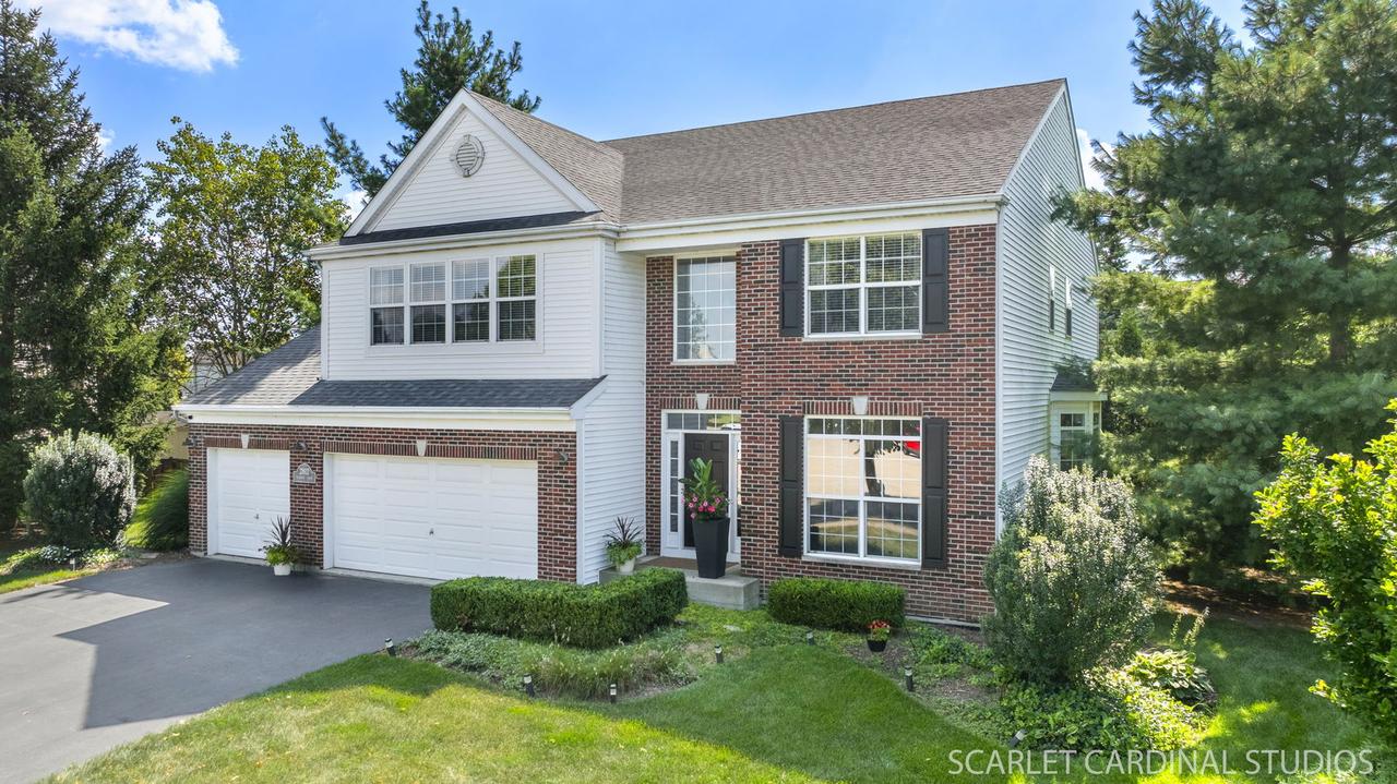 2812 Woodside Ct., Aurora, IL 60506