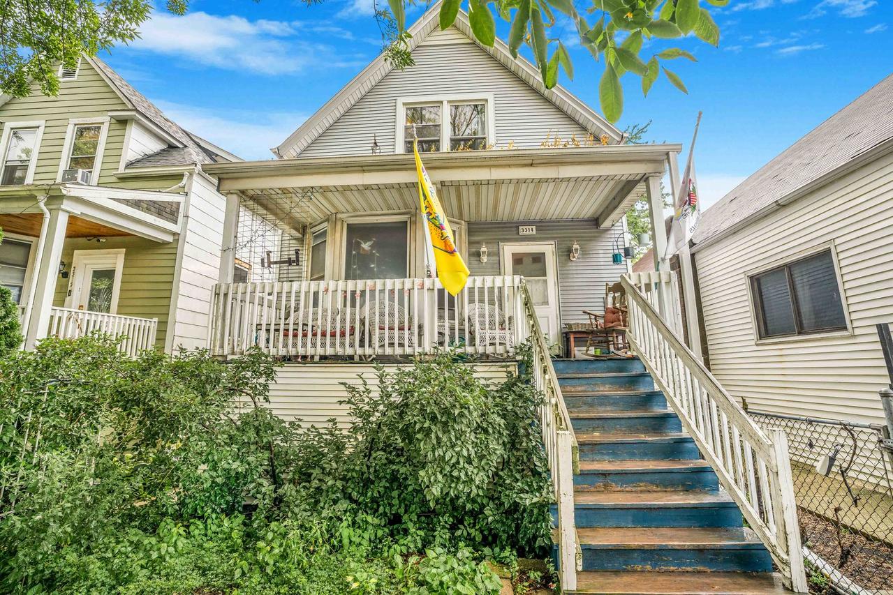 3314 N California Ave., Chicago, IL 60618
