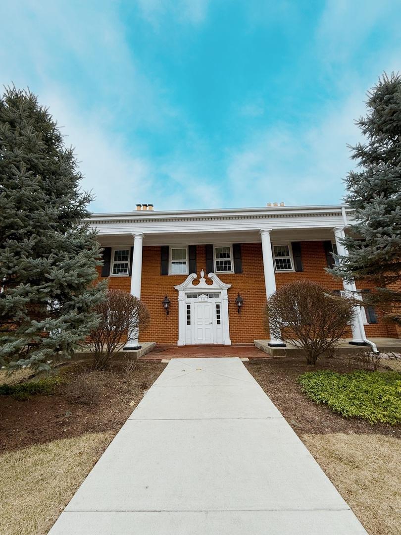 511 Coventry Ln. #3, Crystal Lake, IL 60014