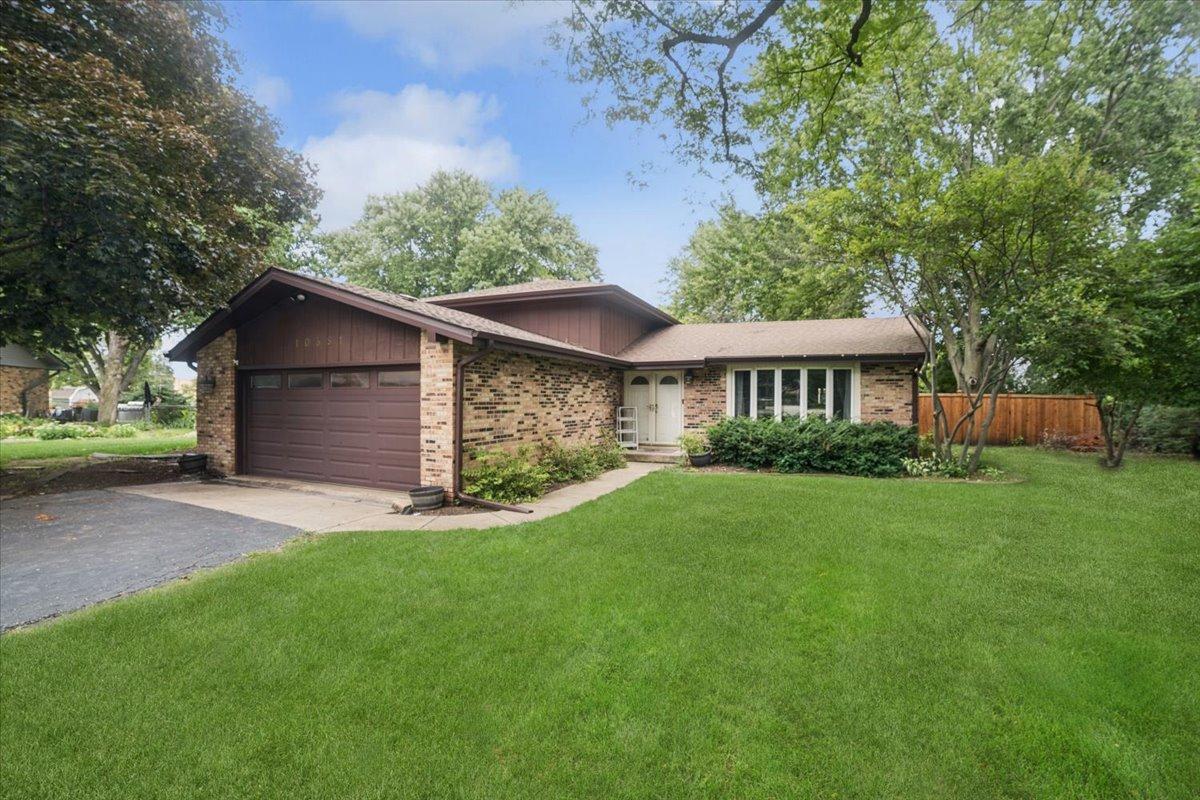 10351 Brenner Ct., Naperville, IL 60564