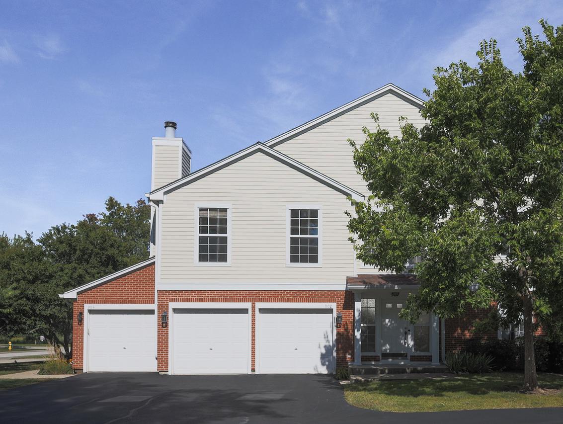 902 Sparta Ct., Vernon Hills, IL 60061