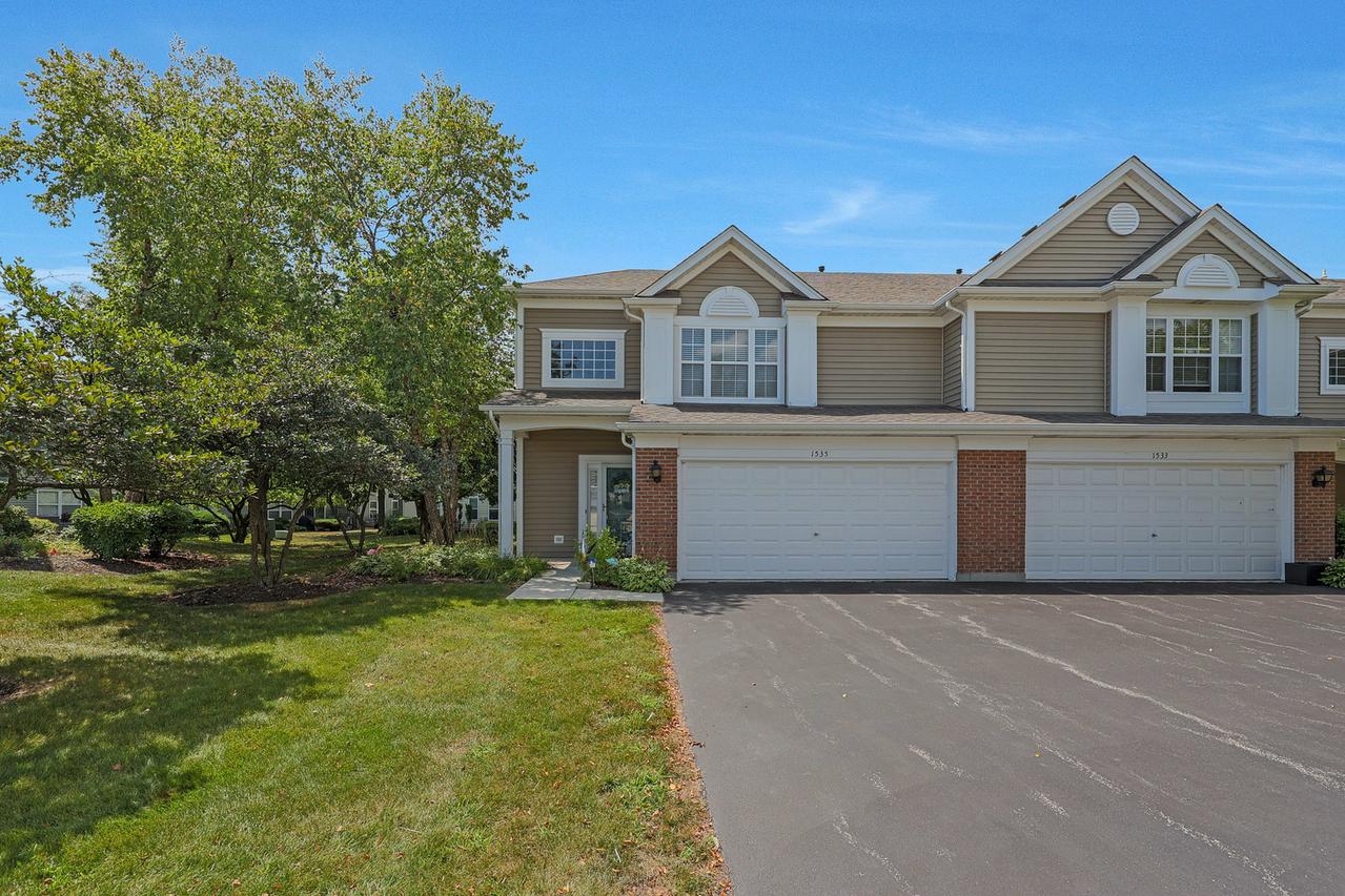 1535 E Chivalry Ct., Palatine, IL 60074