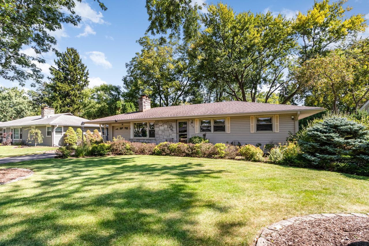 195 Peterson Pkwy., Crystal Lake, IL 60014