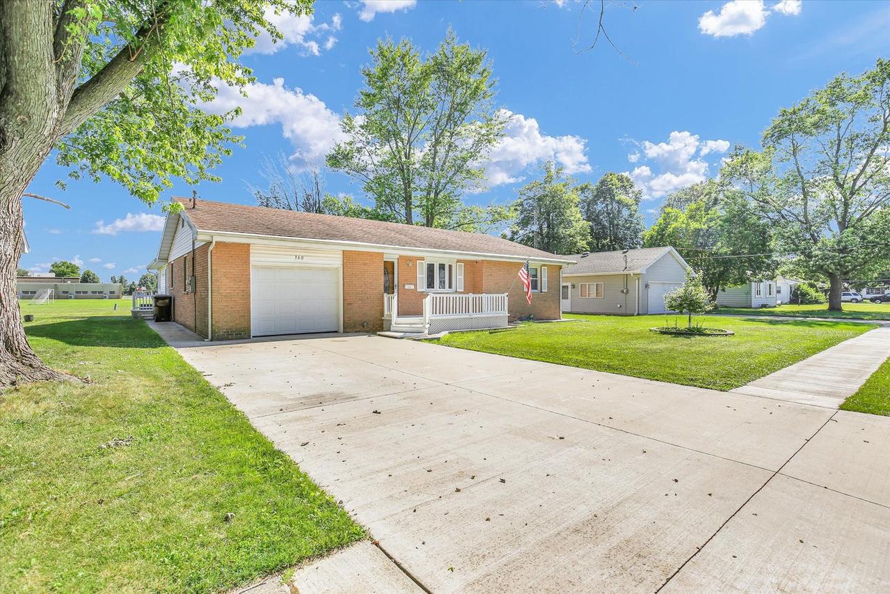 360 W Second South St., Chebanse, IL 60922
