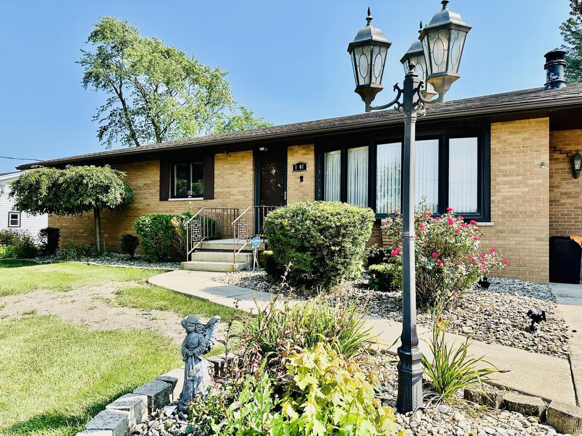 1407 Sharon Rd., Streator, IL 61364