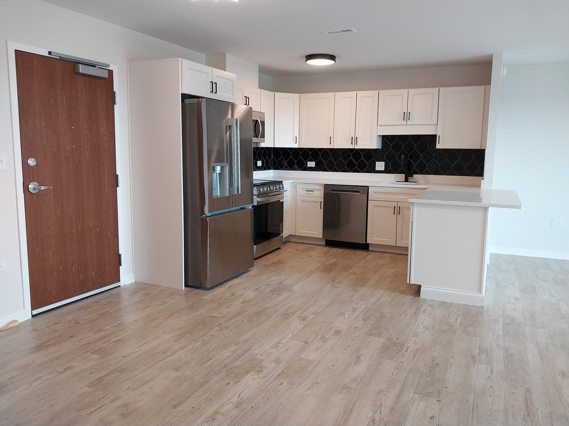 200 Park Ave. #631, Calumet City, IL 60409