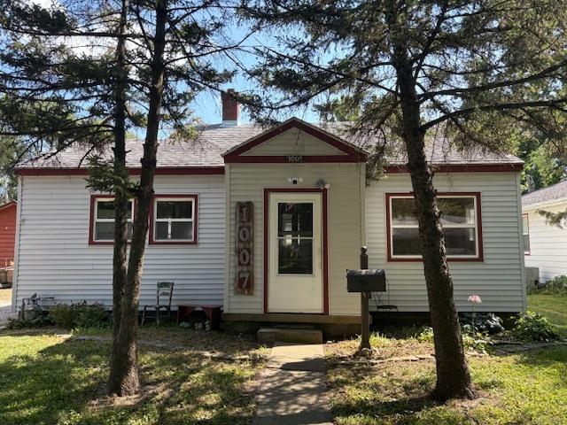 1007 W Tremont St., Champaign, IL 61821