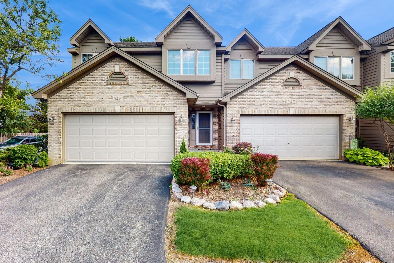 542 Silver Aspen Cir., Crystal Lake, IL 60014