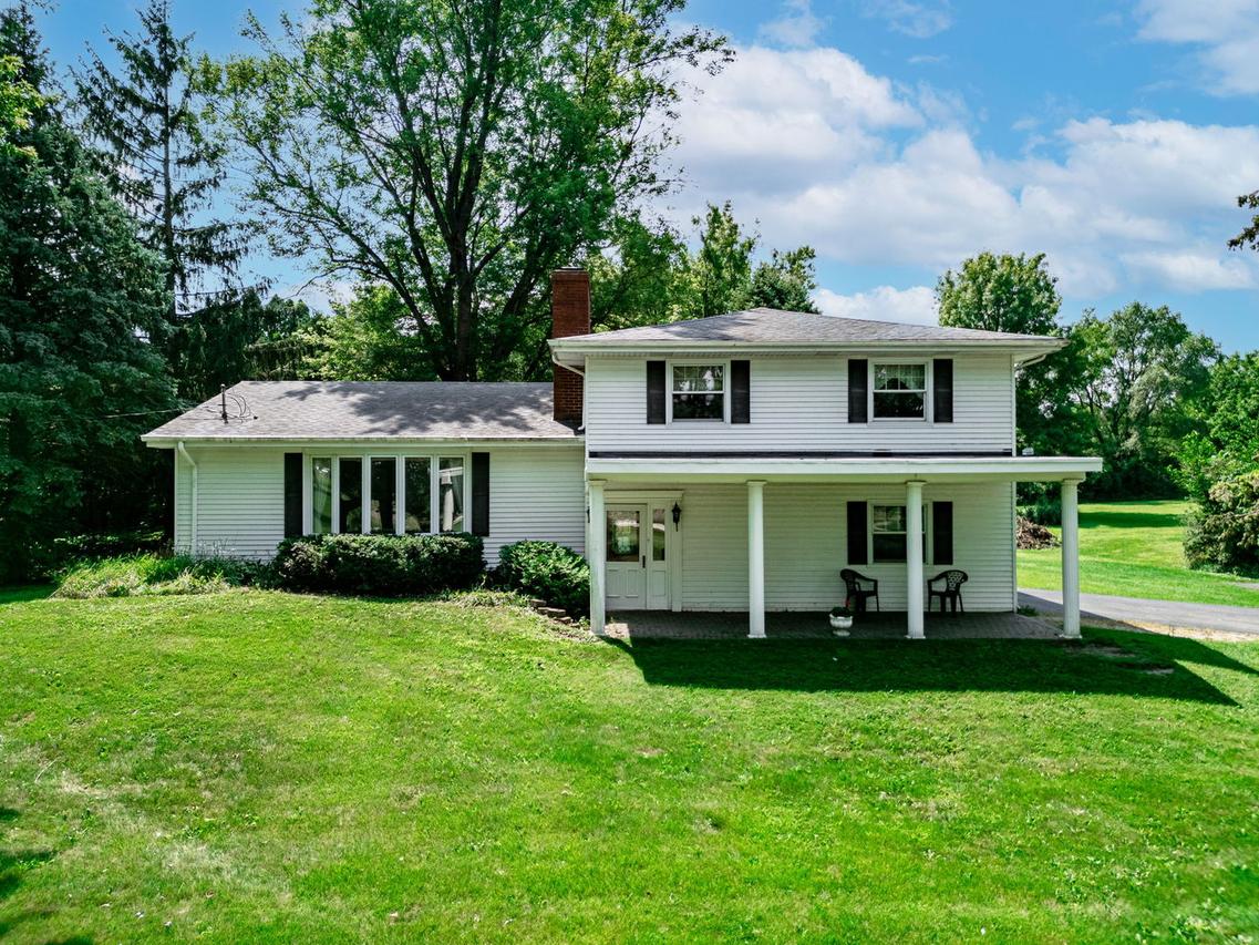 6780 Latham Rd., Rockford, IL 61101
