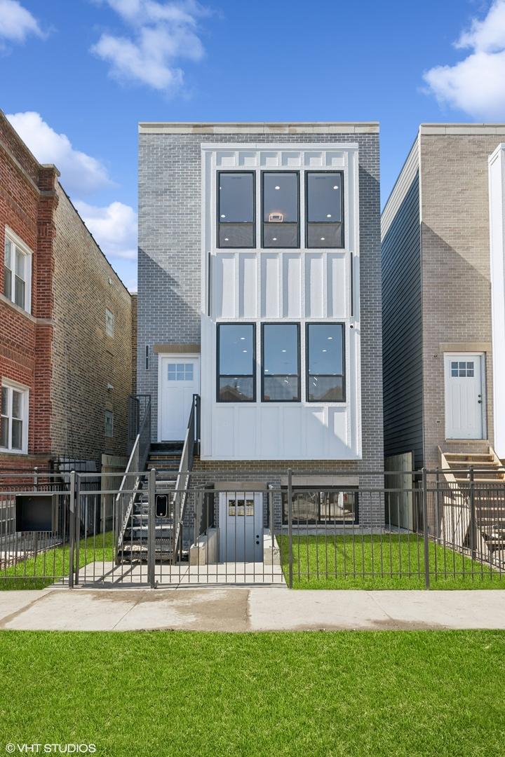 3216 W Polk St., Chicago, IL 60624