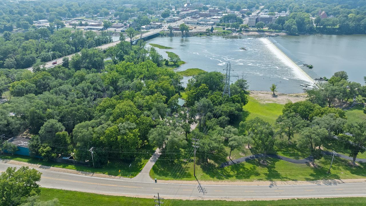 114 N River Rd., Oregon, IL 61061