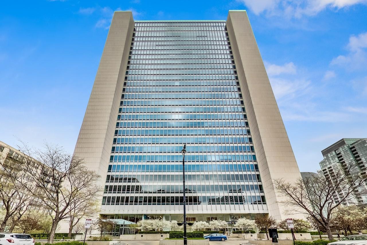 500 W Superior St. #1107, Chicago, IL 60654