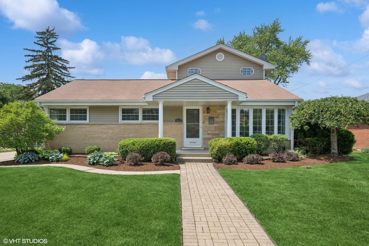 1419 W Miner St., Arlington Heights, IL 60005
