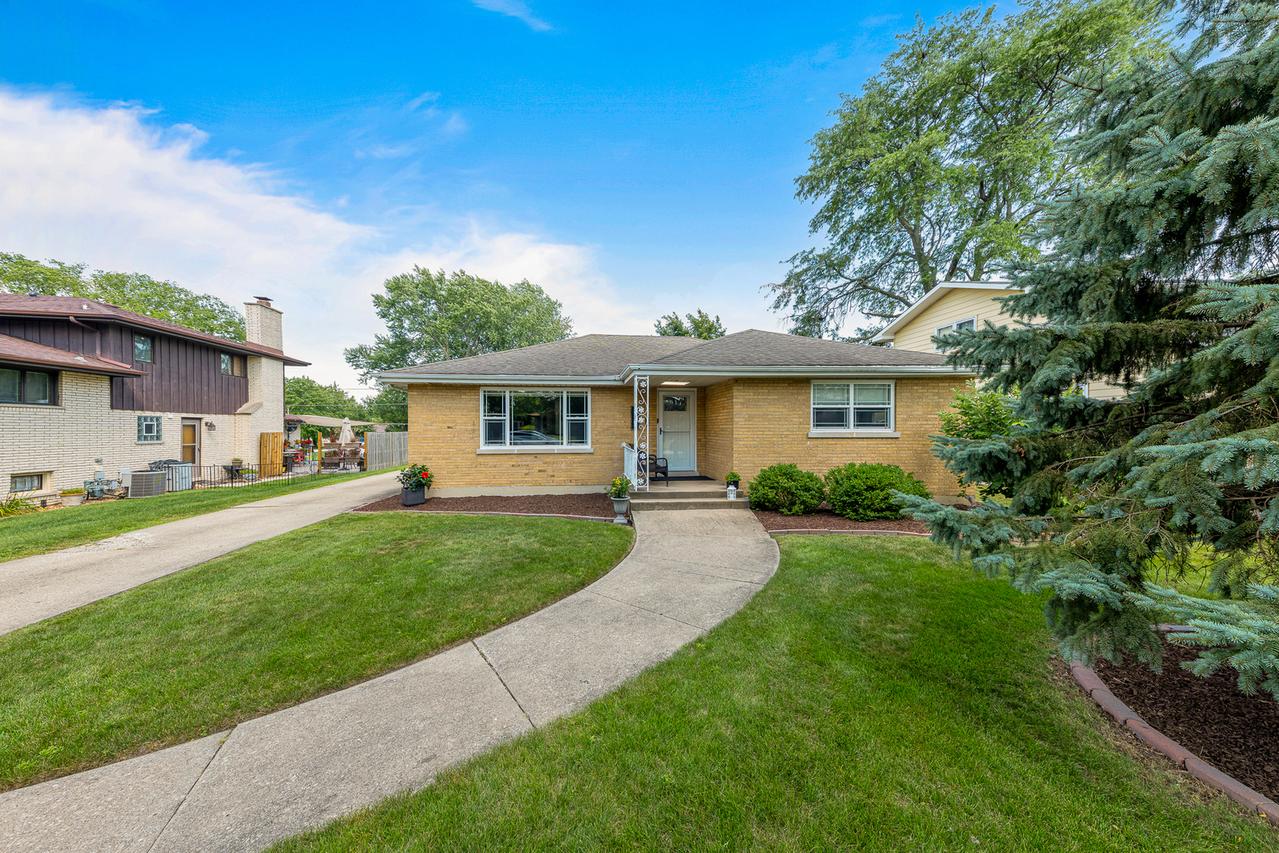 17209 70th Ave., Tinley Park, IL 60477