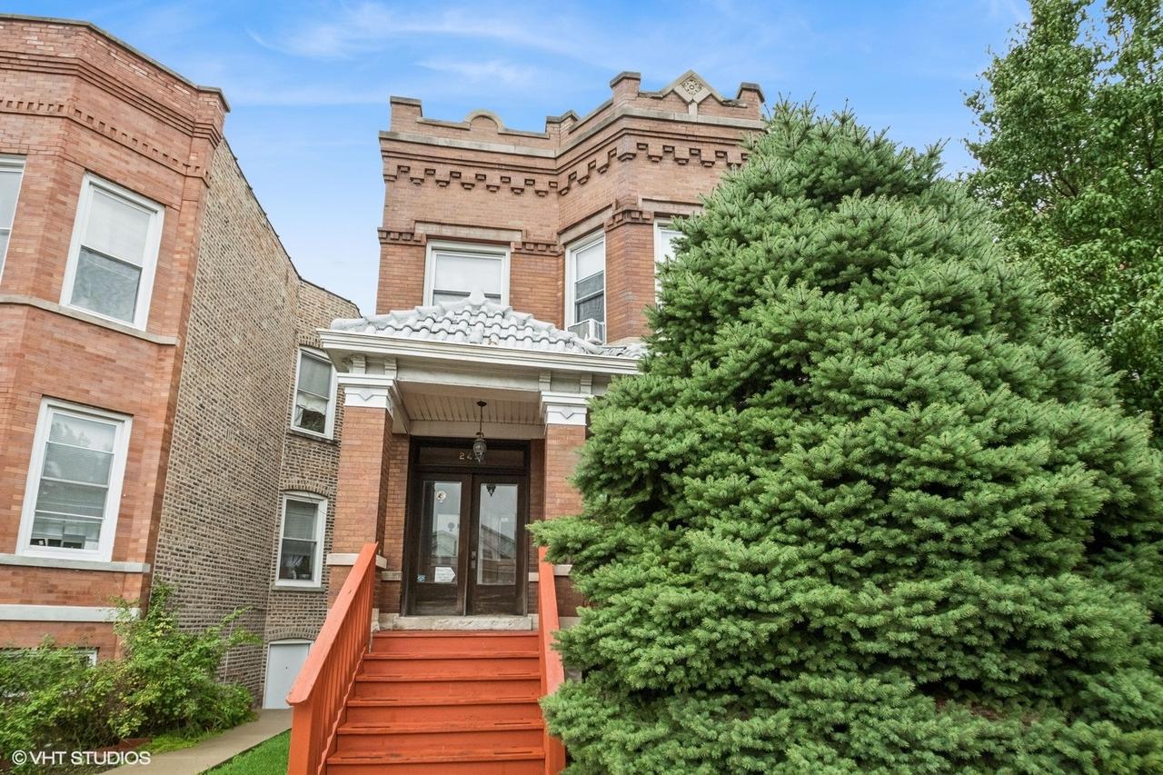 2431 N Central Park Ave., Chicago, IL 60647