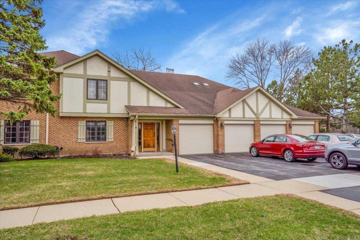 970 Ivy Ln. #C, Deerfield, IL 60015