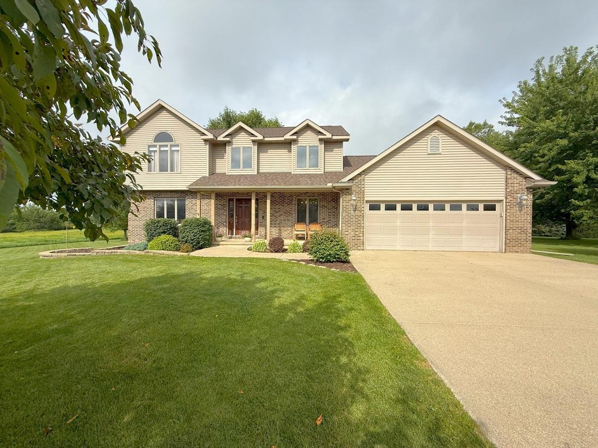 1803 White Pines Dr., Dixon, IL 61021