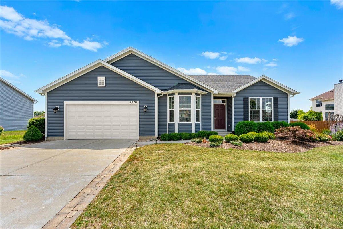 2220 Tyler Tr., Mchenry, IL 60051