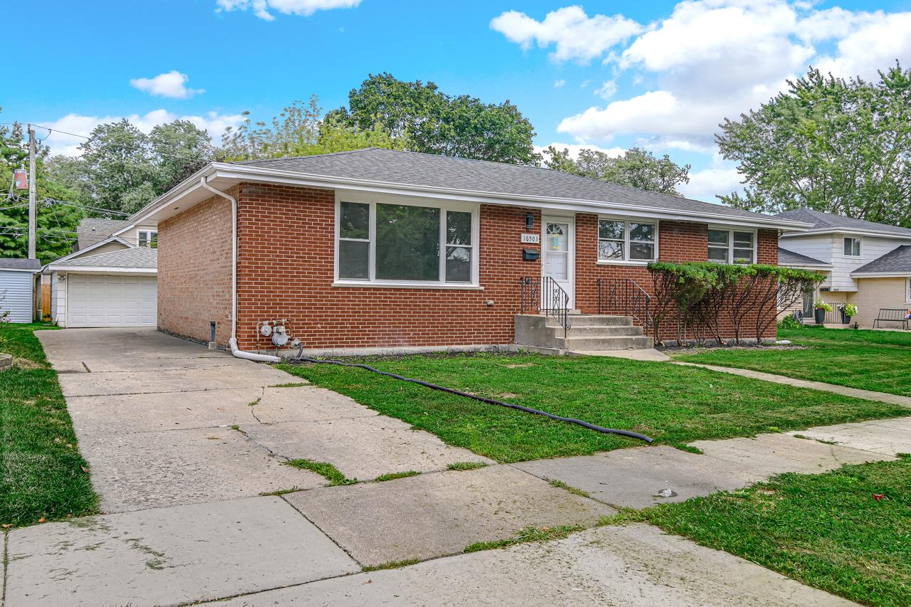 16503 Louis Ave., South Holland, IL 60473