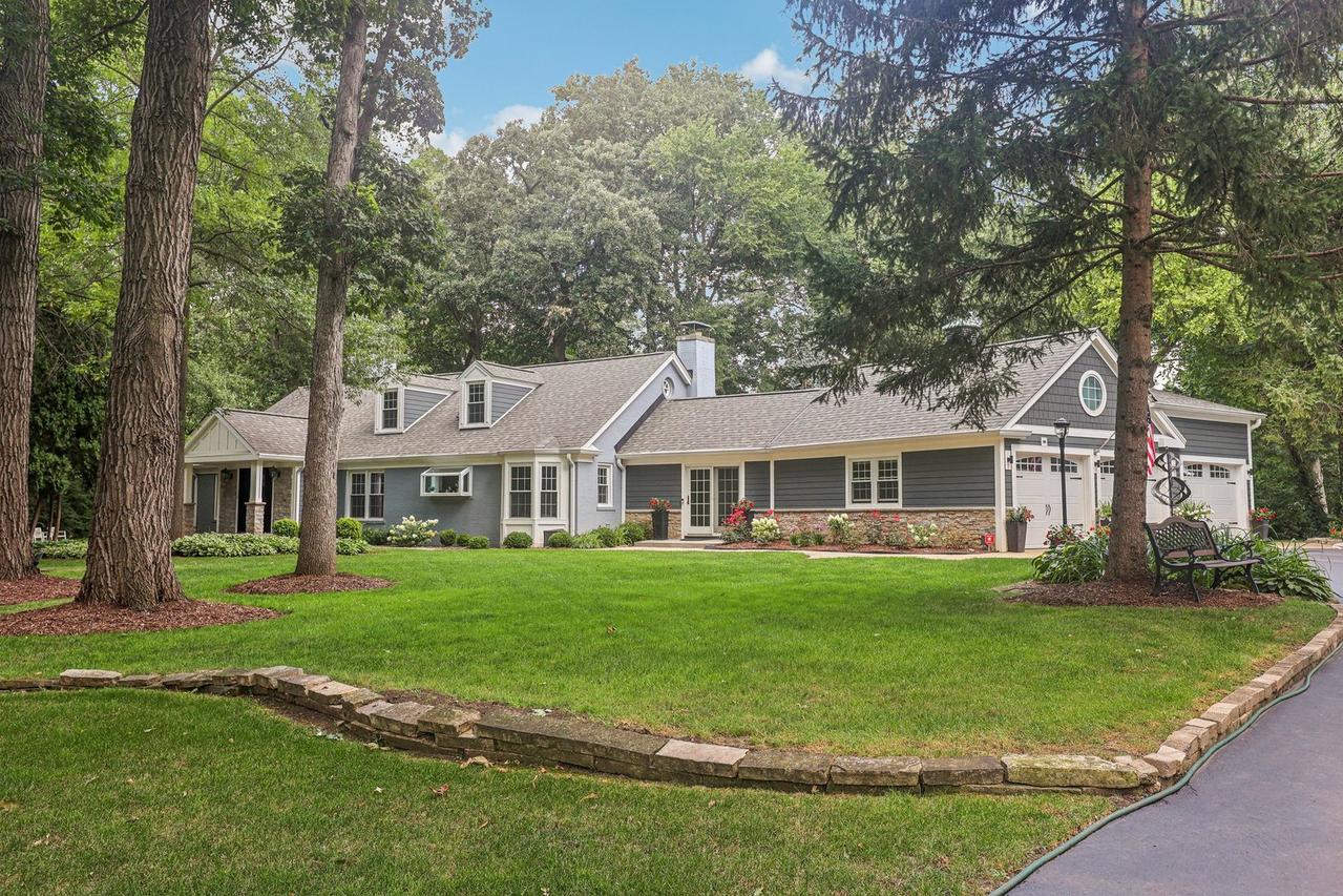 1834 W Palatine Rd., Inverness, IL 60067