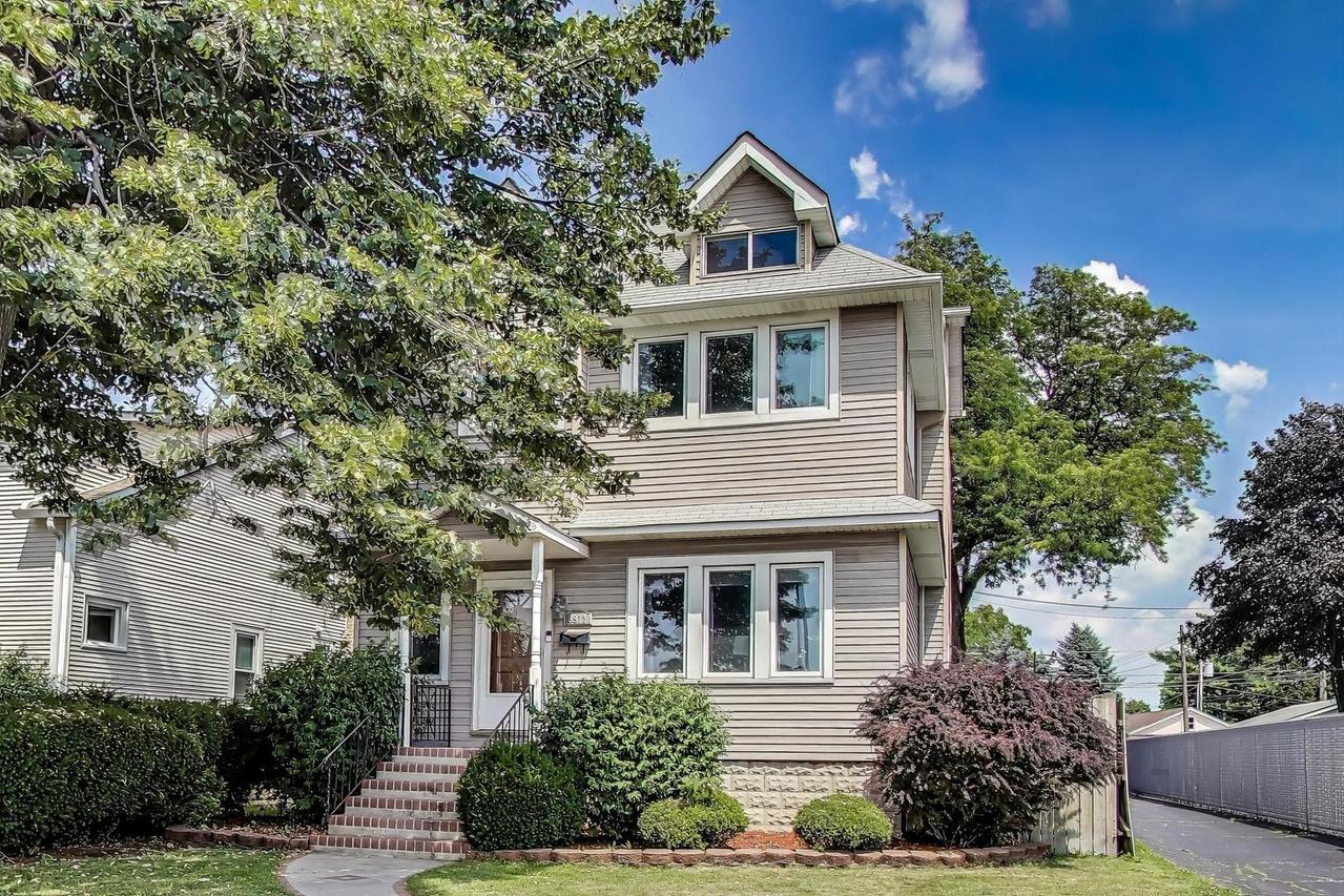 9912 Irving Park Rd., Schiller Park, IL 60176