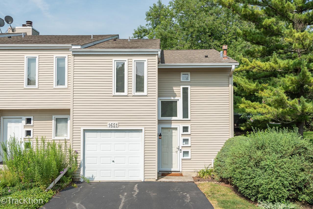 1651 Cove Ct., Naperville, IL 60565