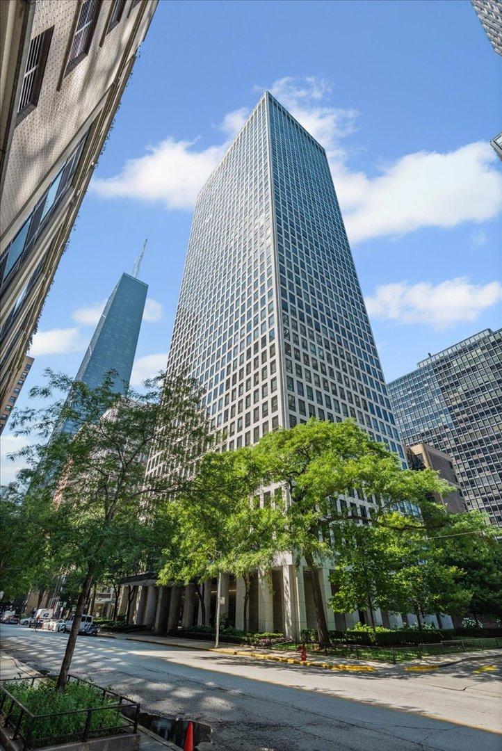 260 E Chestnut St. #611, Chicago, IL 60611