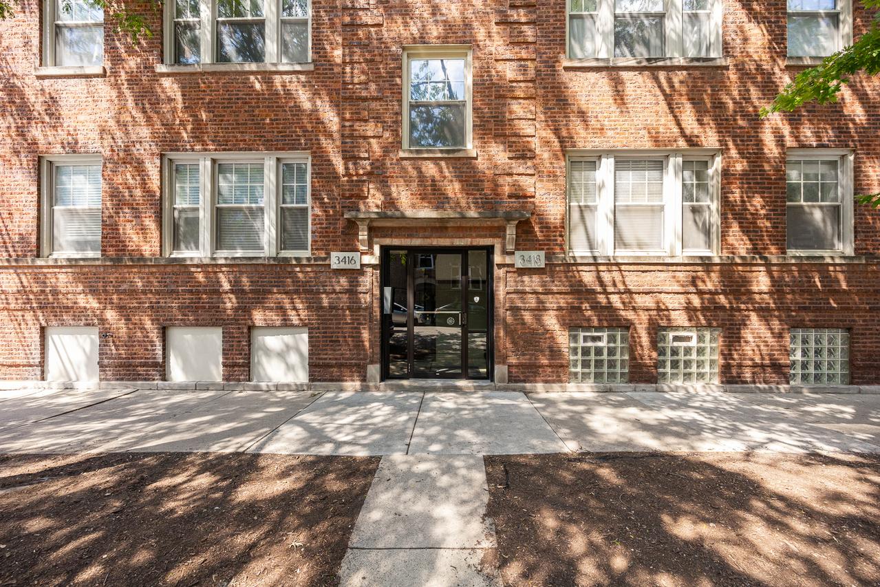 3418 N Wolcott Ave. #1, Chicago, IL 60657