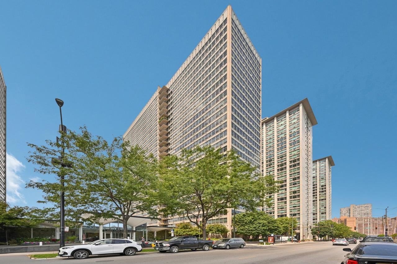 [Address Hidden by Seller], Chicago, IL 60657