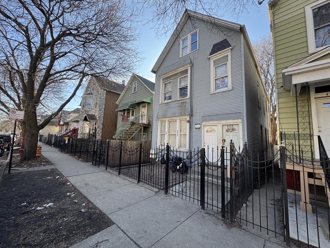 [Address Hidden by Seller], Chicago, IL 60609