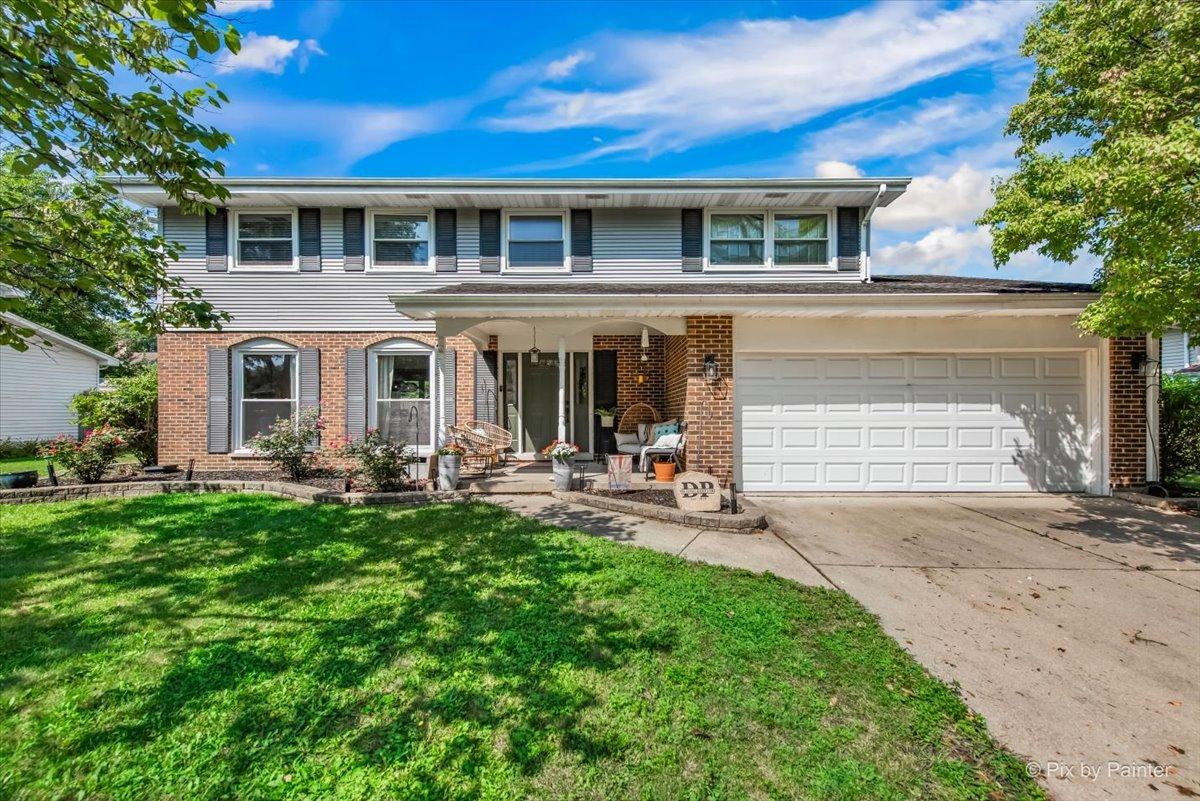 6S146 Country Dr., Naperville, IL 60540
