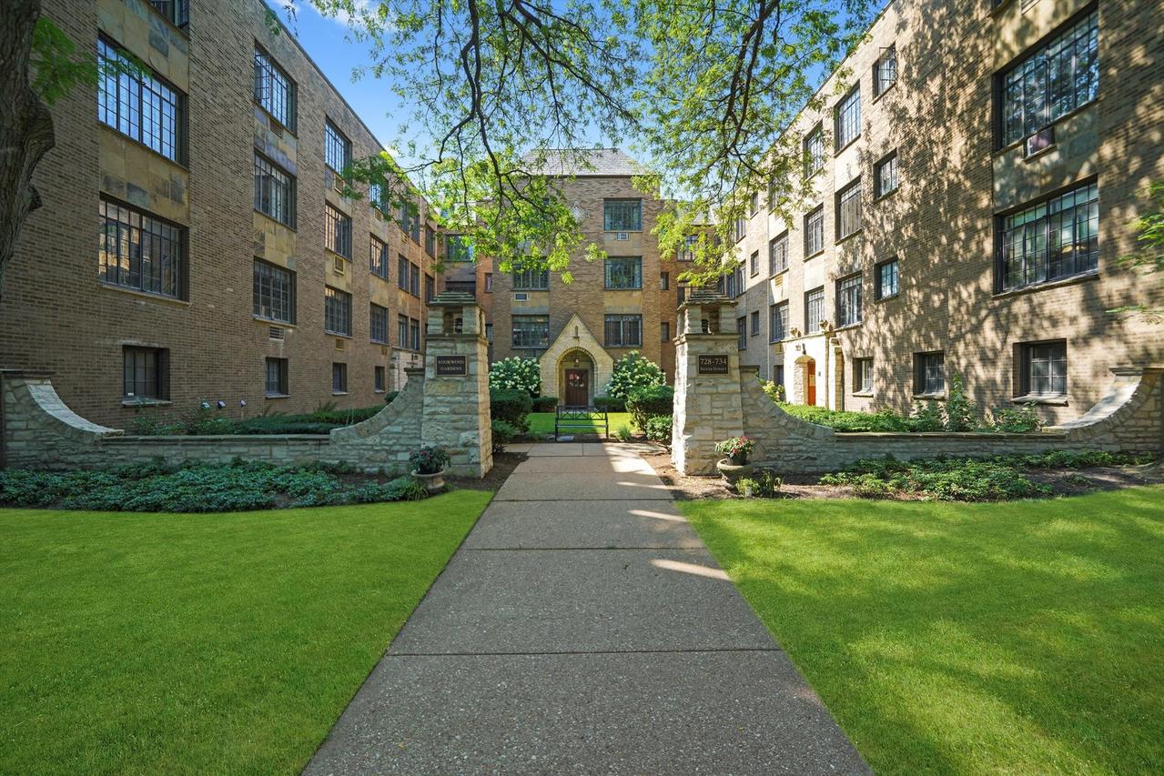 734 Noyes St. #02, Evanston, IL 60201