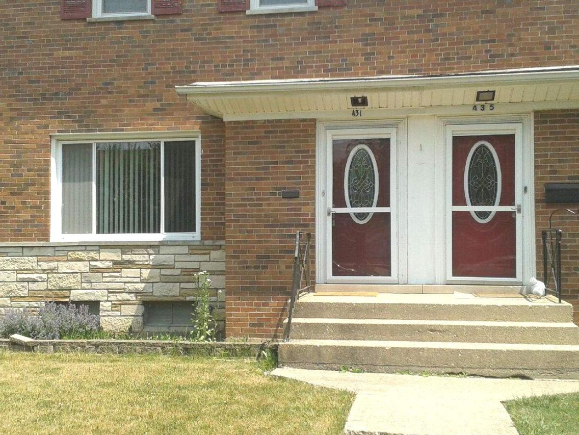 431 Oak St., Des Plaines, IL 60016